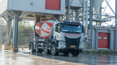_T-Way 8×4 Wide-Spread met 12M3 Electrische Mulder-Miver bij centrale