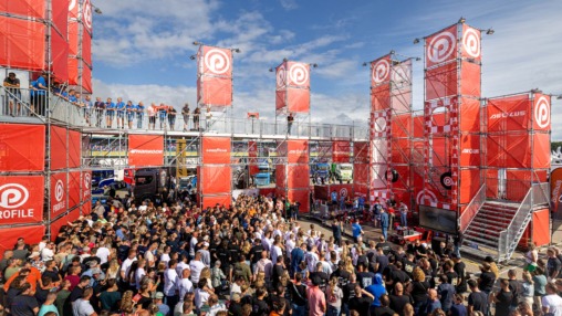 uitreiking MTV prijzen op de stand