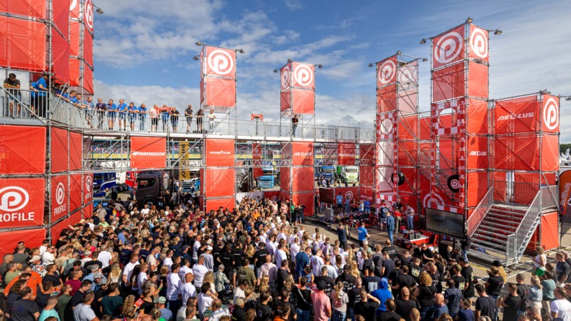 uitreiking MTV prijzen op de stand