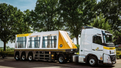 Emons Group – Volvo FH LNG met glasbinnenlader
