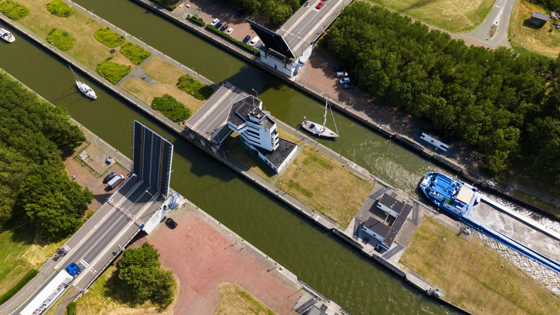 Vanaf najaar gewichtsbeperking op Houtribdijk