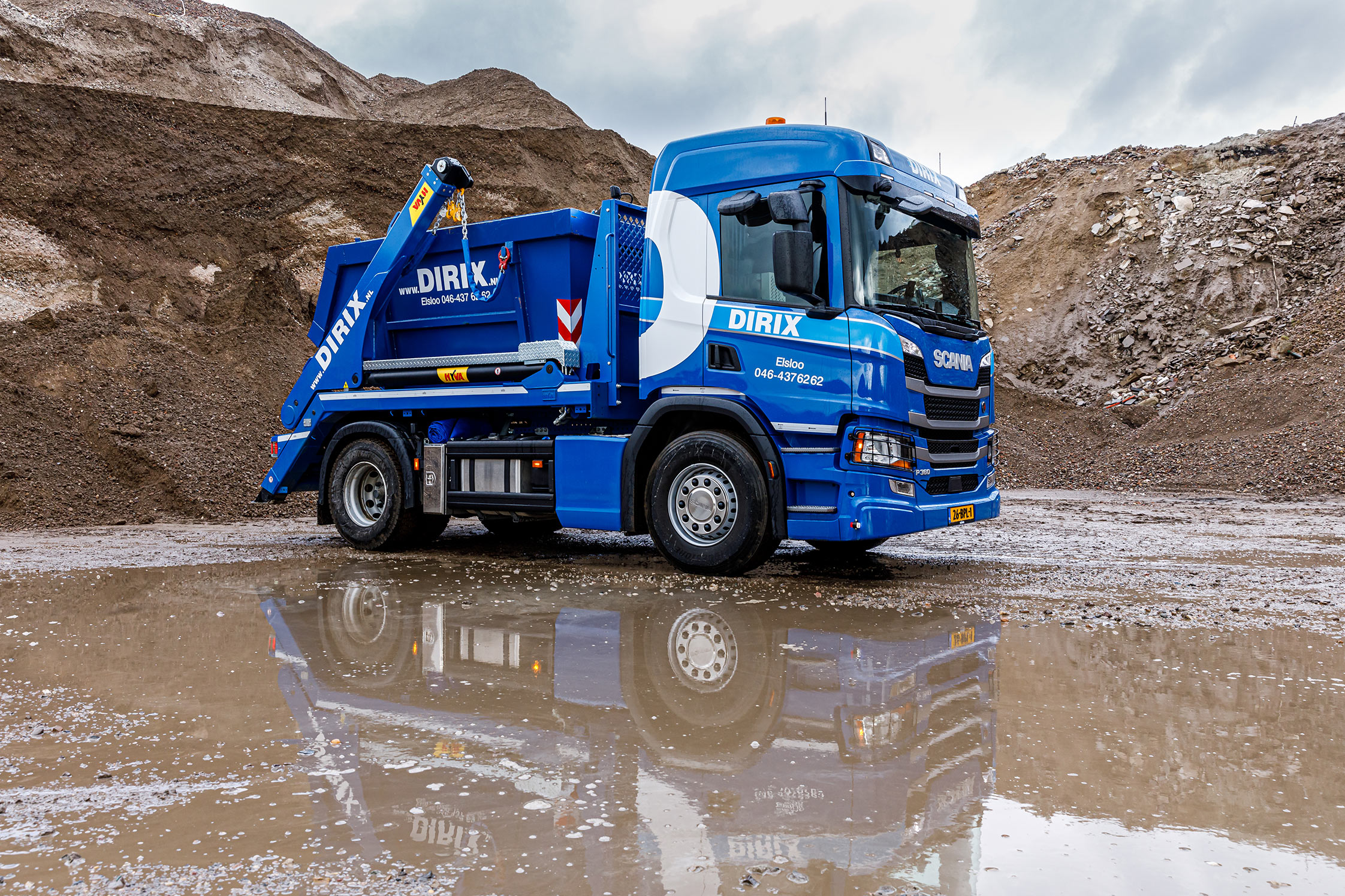 Dirix uit Elsloo kiest Scania P360 portaaltruck
