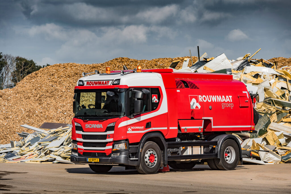 scania p 320