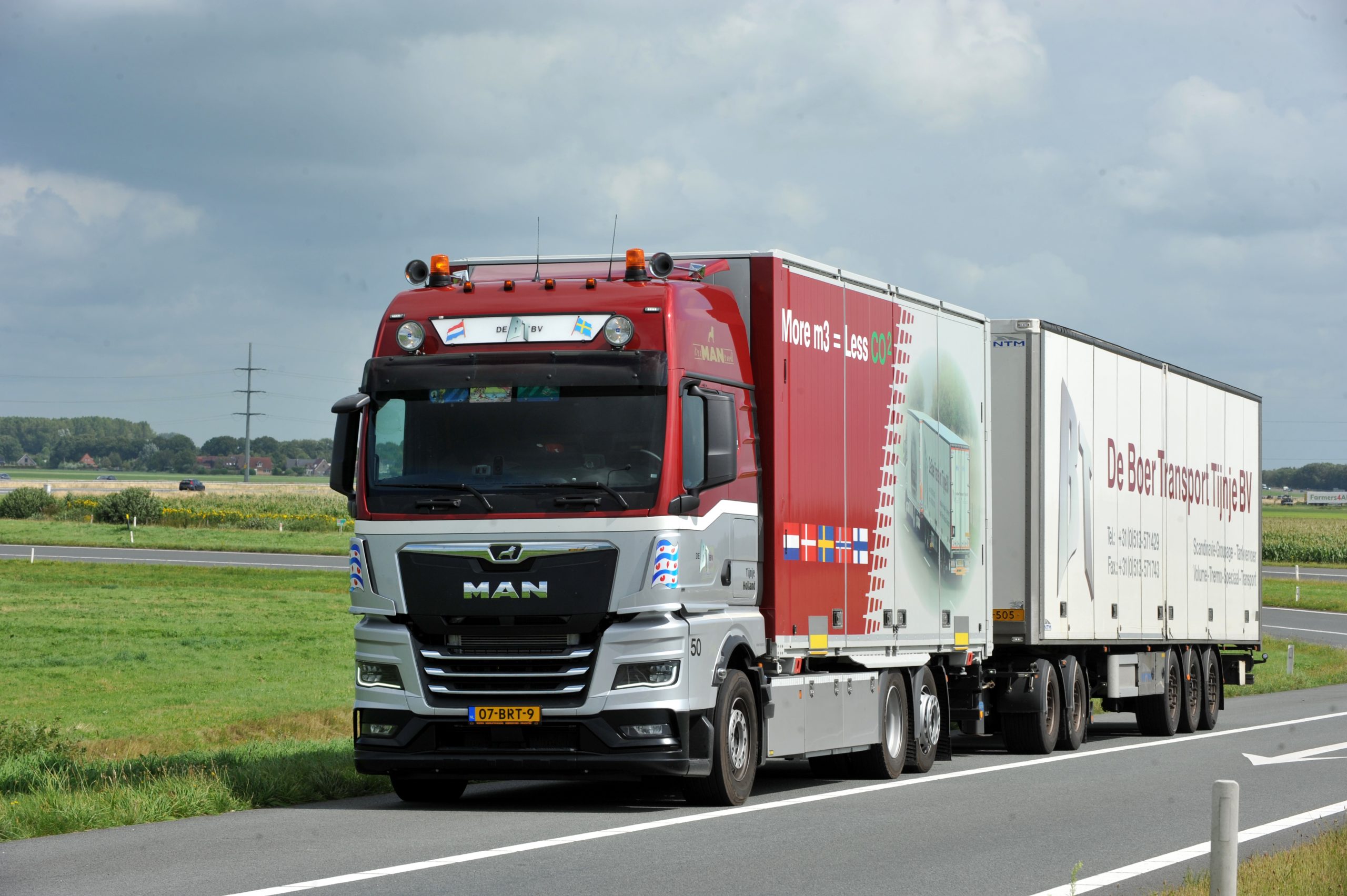 MAN TGX 26.510 voor De Boer Transport Tijnje