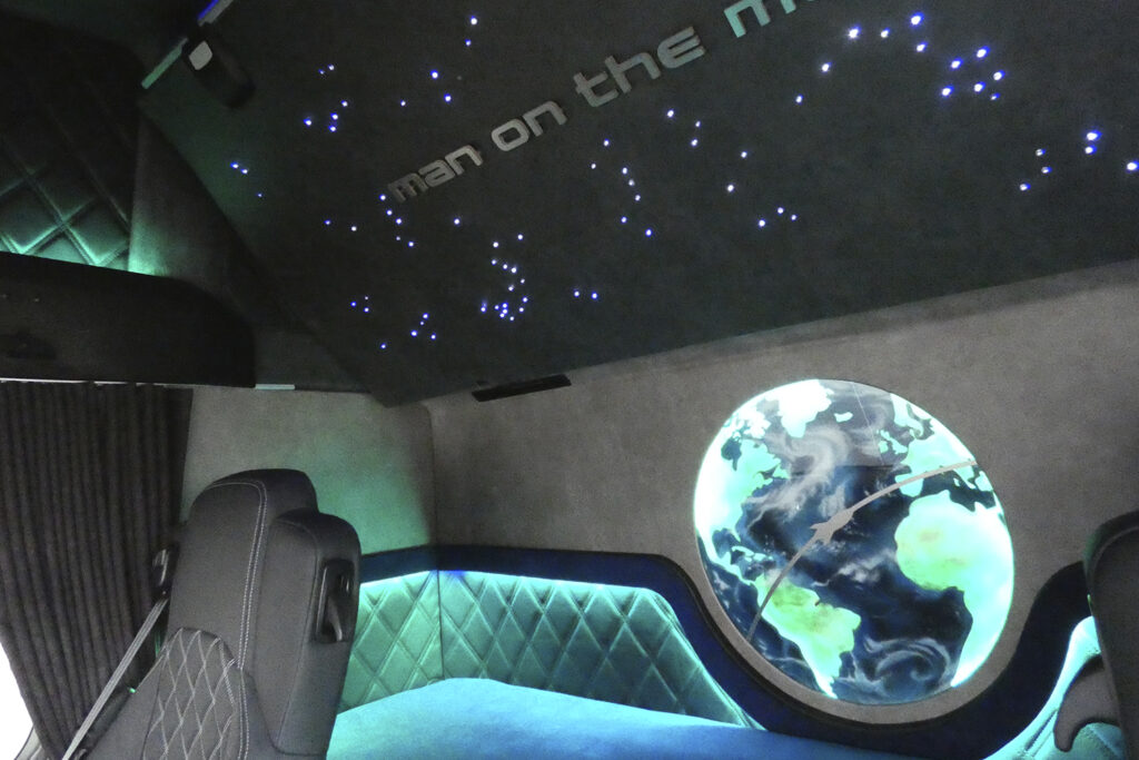 Mercedes Actros interieur