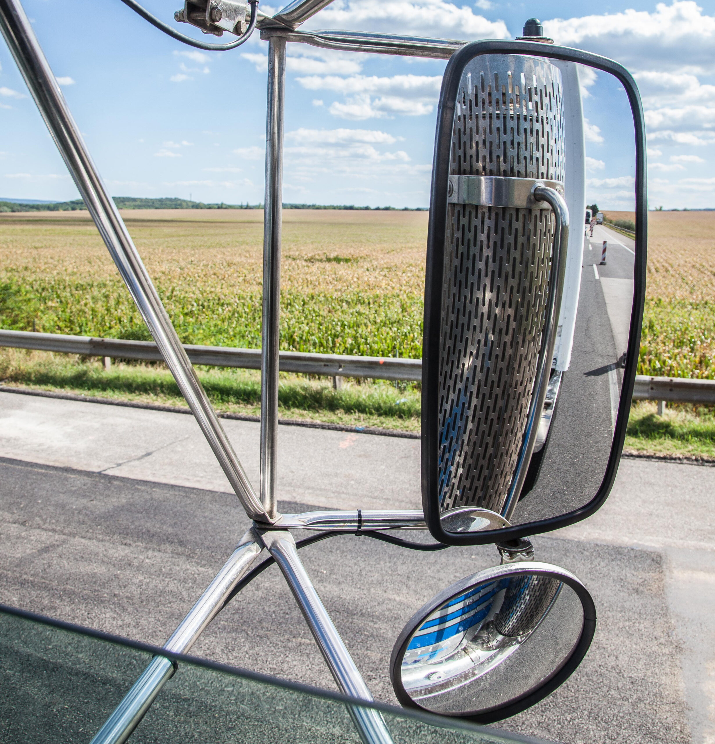 Scania spiegels op Mack