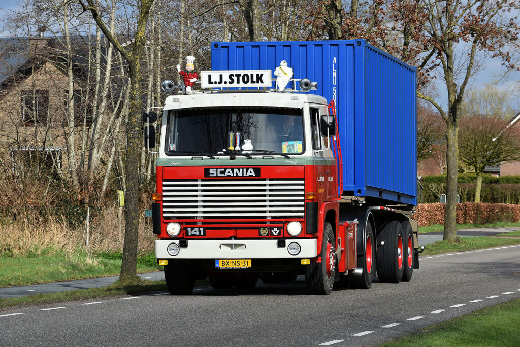 Scania LB141S V8